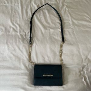 MICHAEL KORS Small Crossbody Wallet Purse in Black